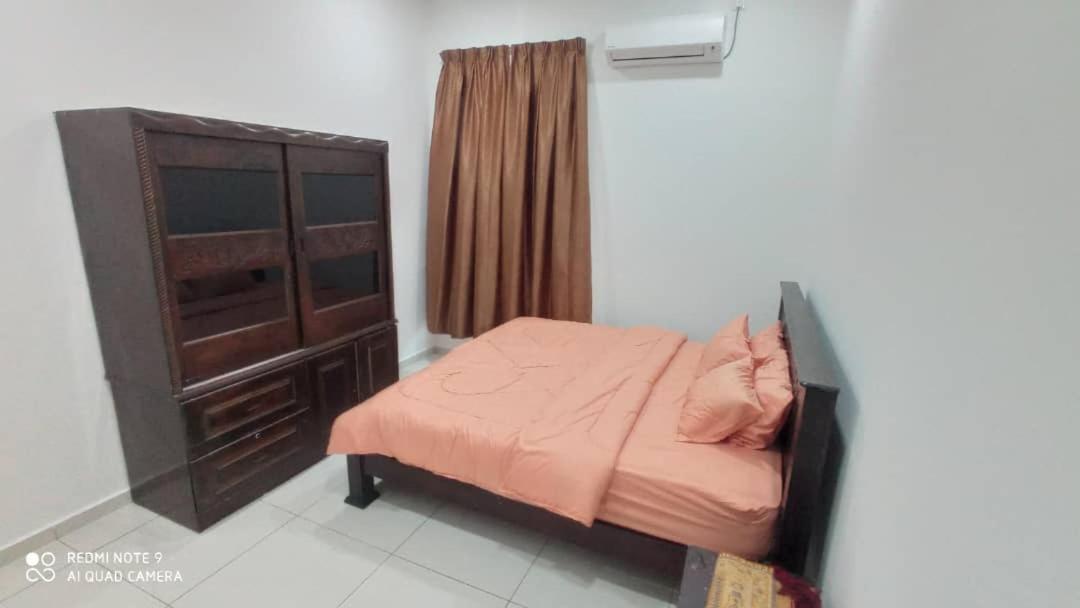 Maryam Homestay Jertih Esterno foto