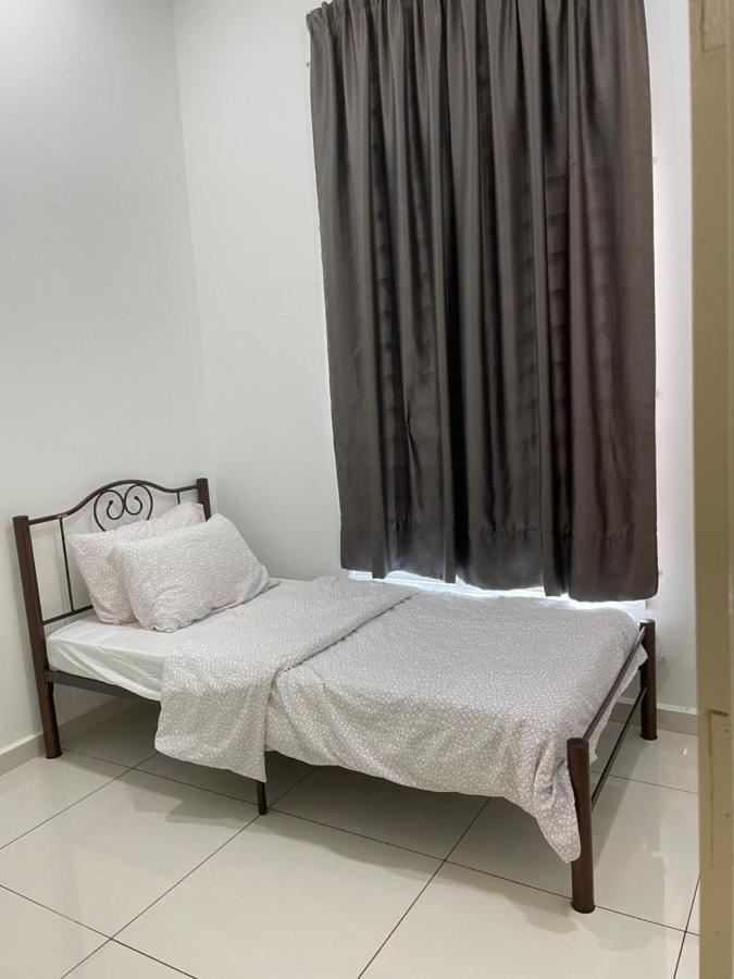 Maryam Homestay Jertih Esterno foto